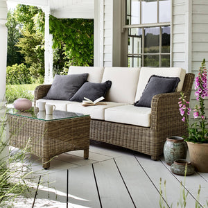 Relaxed seating sets